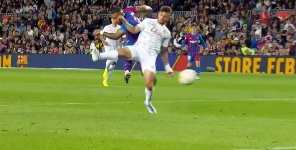 Por fin la metió: la bajó en el aire y fue un golazo para Barcelona