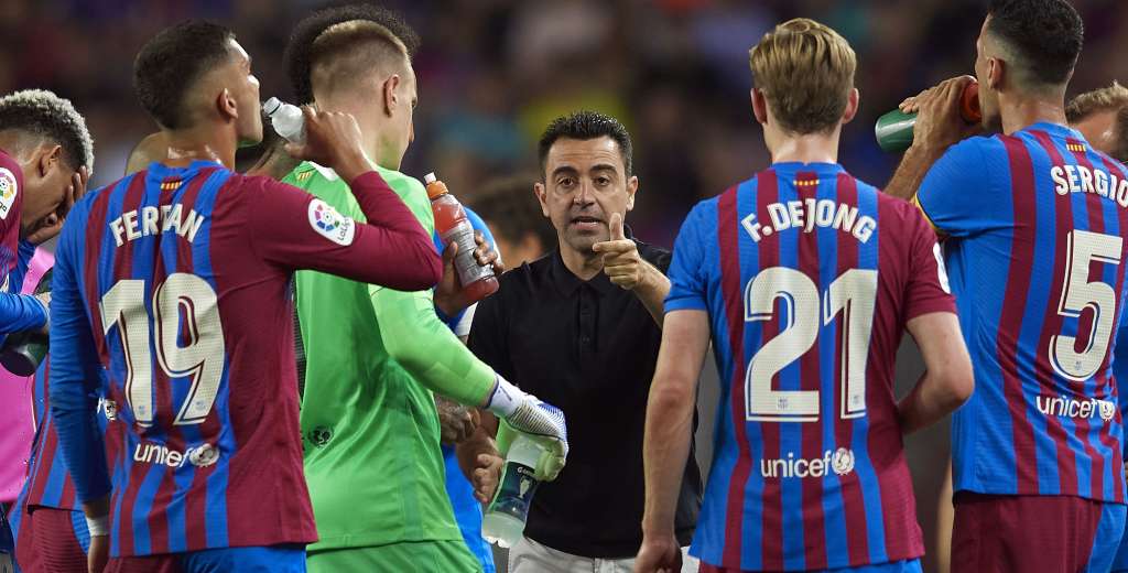 Barcelona quiere echarlo y Xavi lo llamó: "Yo no pienso irme"