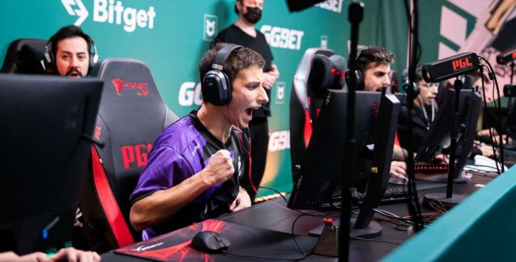 9z Team clasifica al RMR Américas