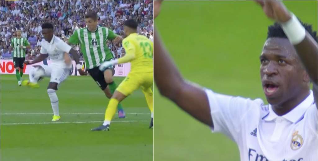 Se puso nervioso: Vinicius quedó solo y metió una vaselina perfecta