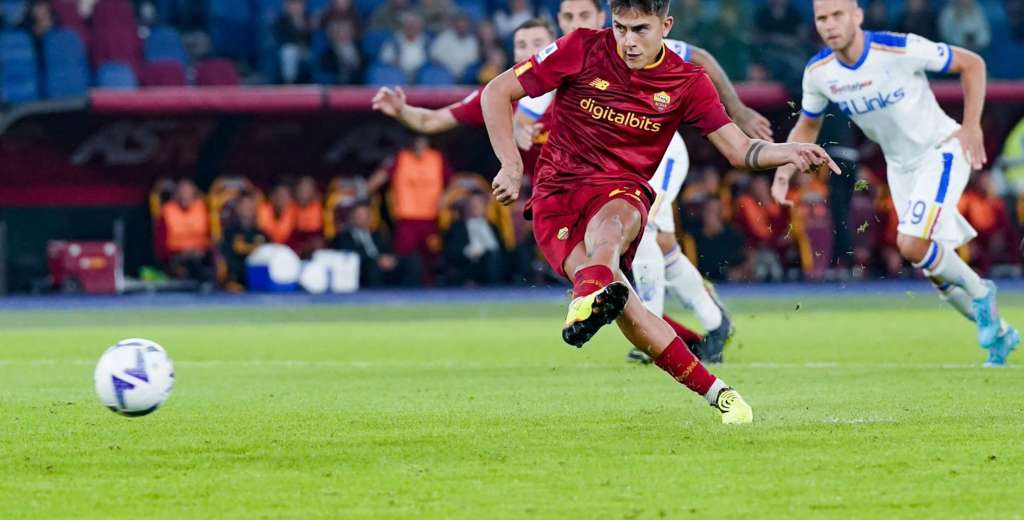 Terrible: Dybala metió un gol de penal y se lesionó en el acto