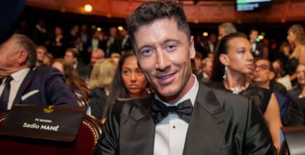 No es una broma: el increíble reloj que llevó Lewandowski al Balón de Oro