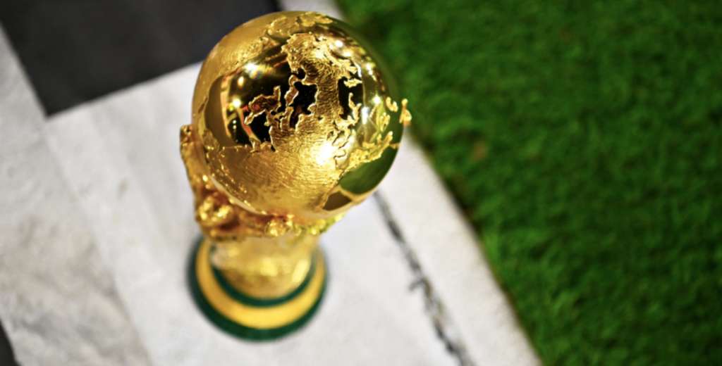M&aacute;xima pol&eacute;mica: Ucrania le pide a la FIFA que los elimine de Qatar 2022