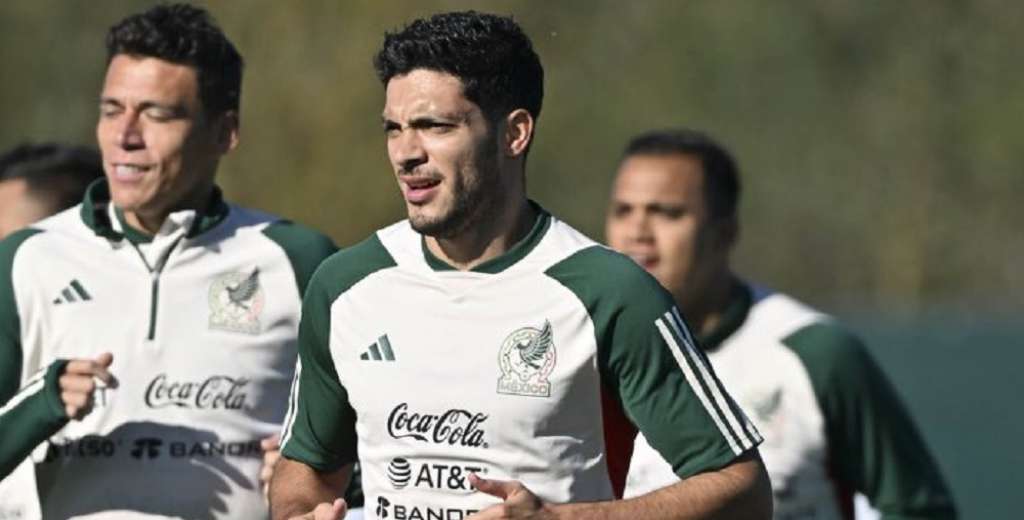 Es goleador en la Europa League, pero Martino a&uacute;n espera por Ra&uacute;l Jim&eacute;nez