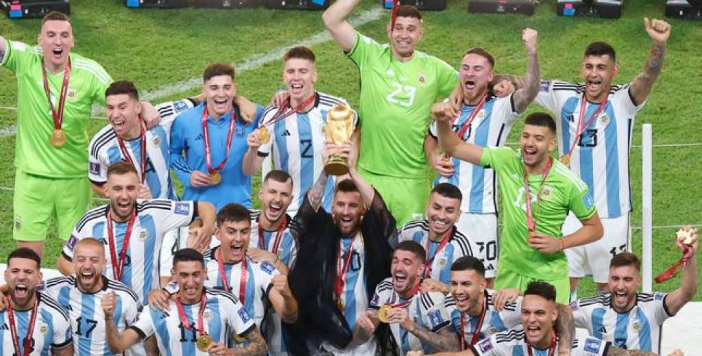 Efecto Qatar 2022: Ajax fich&oacute; a un campe&oacute;n del mundo