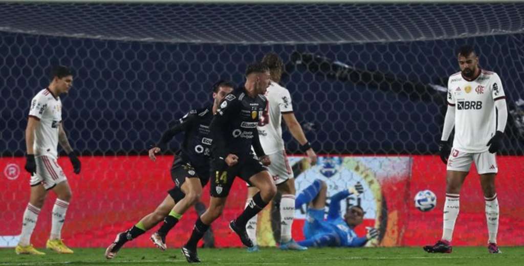 Independiente del Valle dio el batacazo y venci&oacute; al Flamengo en la ida de la Recopa