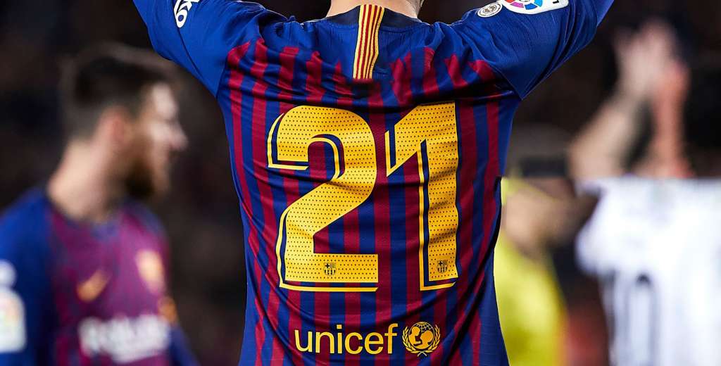 Nike le quitó el número que tenía y después se fue del Barcelona