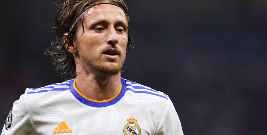 Al Hilal le ofreci&oacute; 200 millones a Modric y su respuesta fue de &iacute;dolo absoluto