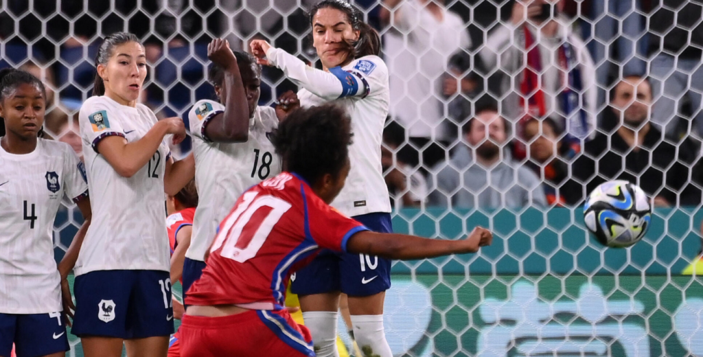 Panam&aacute; hizo historia: el primer gol en un Mundial con un tiro libre al &aacute;ngulo