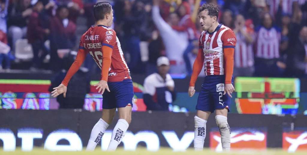 Ronaldo se volvi&oacute; loco y meti&oacute; un golazo de chilena para las Chivas