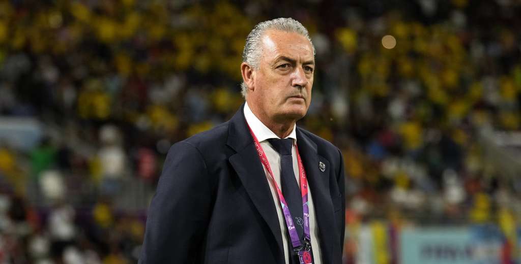 Gustavo Alfaro est&aacute; a un paso de dirigir a una llamativa Selecci&oacute;n