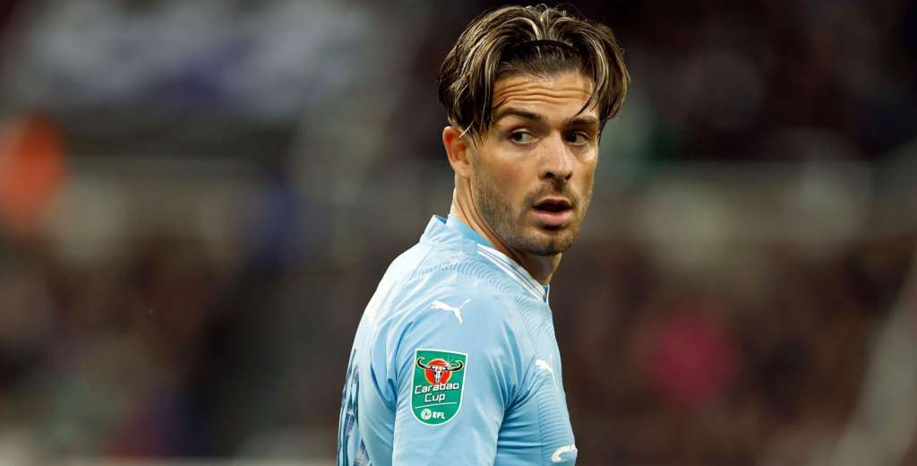 Grealish est&aacute; preocupado: "&Eacute;l vino y le quit&oacute; el puesto en el City"