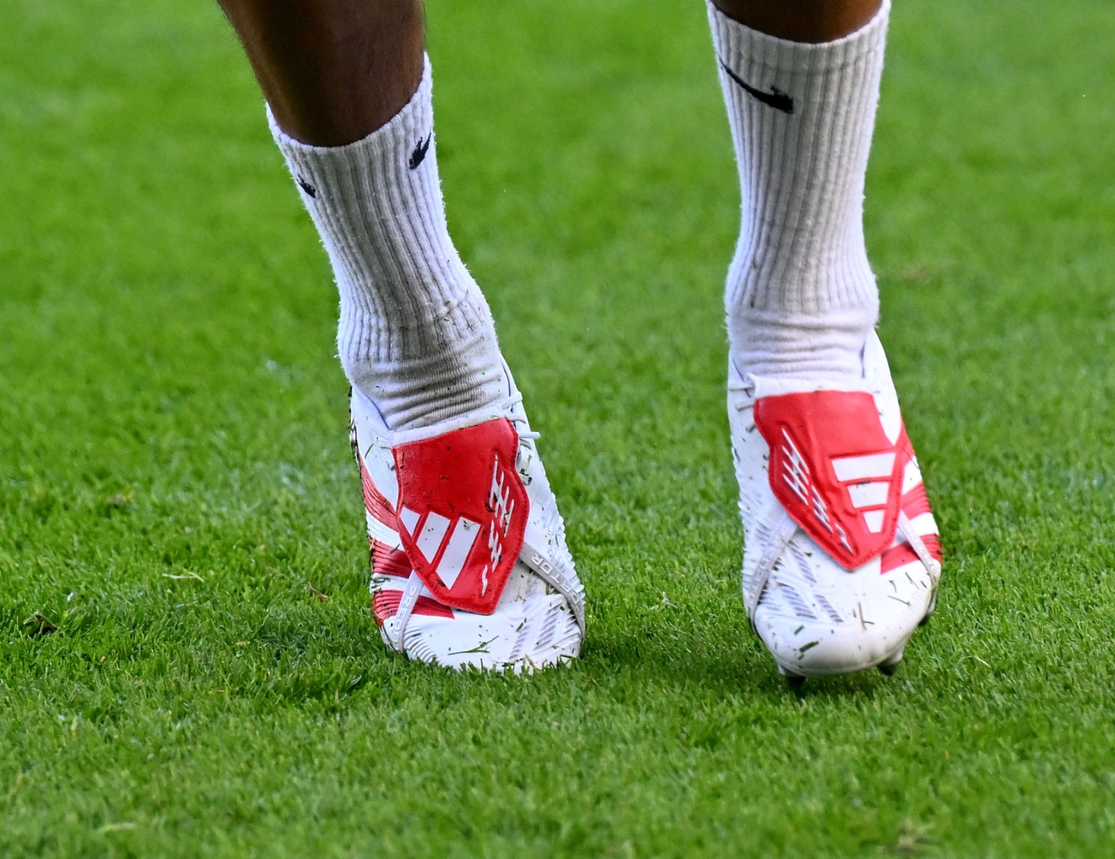 Dejo Under Armour y estreno estos botines de Adidas nunca vistos Bitbol