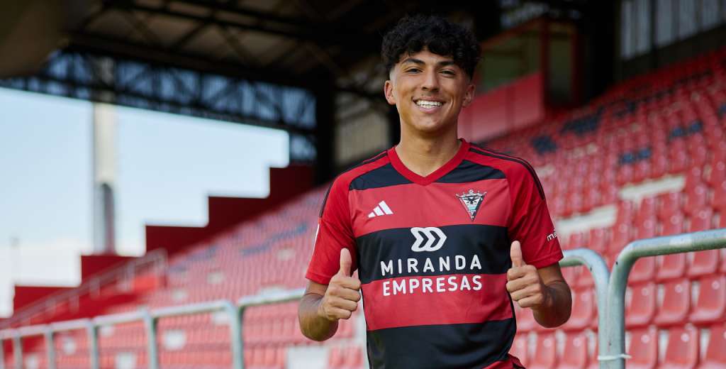 El nuevo refuerzo de Chivas tiene 20 años y viene del ascenso español