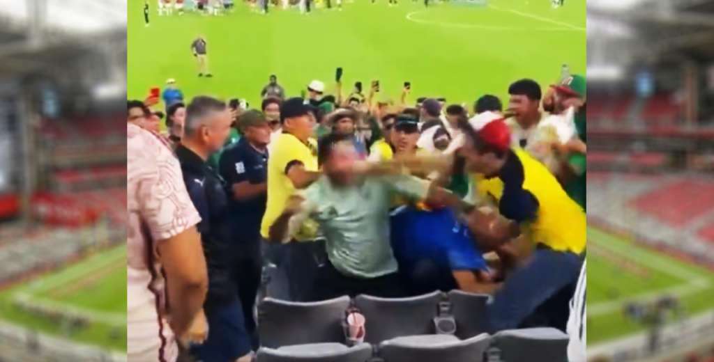 Se dieron con todo: terrible batalla campal entre hinchas de M&eacute;xico y Ecuador