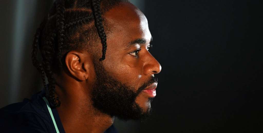 Golpe de última hora: Sterling deja el Chelsea y se va a su máximo rival